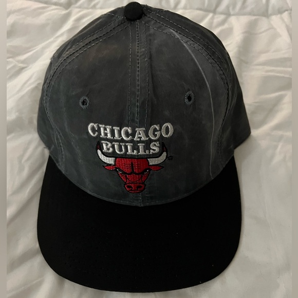 STARTER Other - Vintage Chicago Bulls Basketball NBA Starter Snapback Hat Cap Made In USA Gray